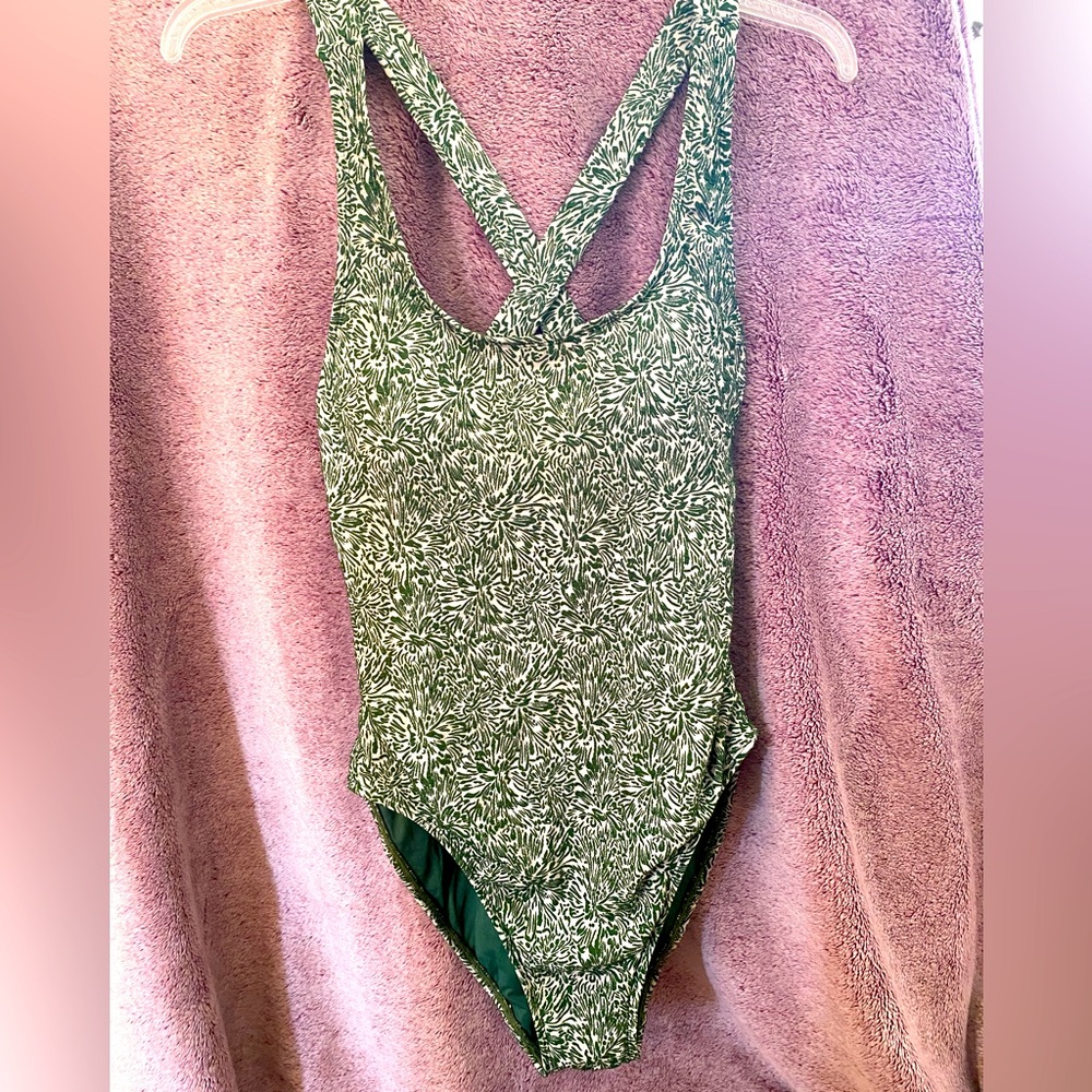 NWOT — Andie Tulum Sz M - Juniper Bloom One-Piece Swimsuit